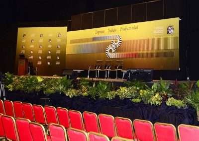 Stands personalizados y organización de eventos. Asamblea Fedecámaras. Escenario
